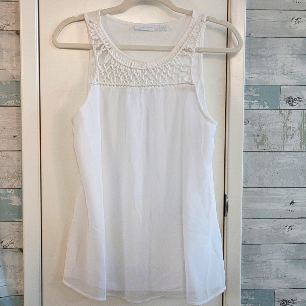 New York and Co Medium Sheer White Tank
